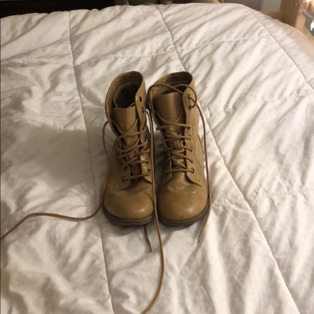 combat boots